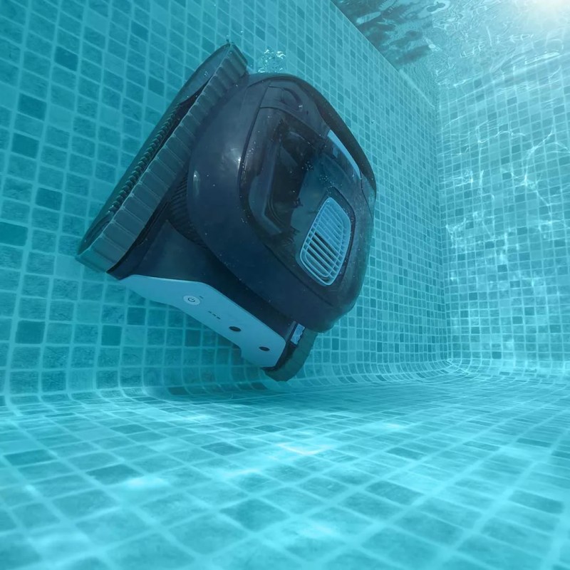 Робот-пылесоc для бассейна dolphin Liberty 200